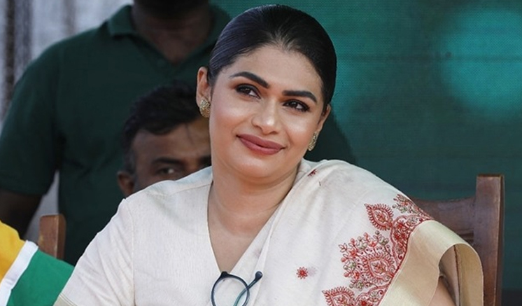நீதிமன்ற அவமதிப்பு வழக்கில் இருந்து ஹிருணிகா விடுவிப்பு
